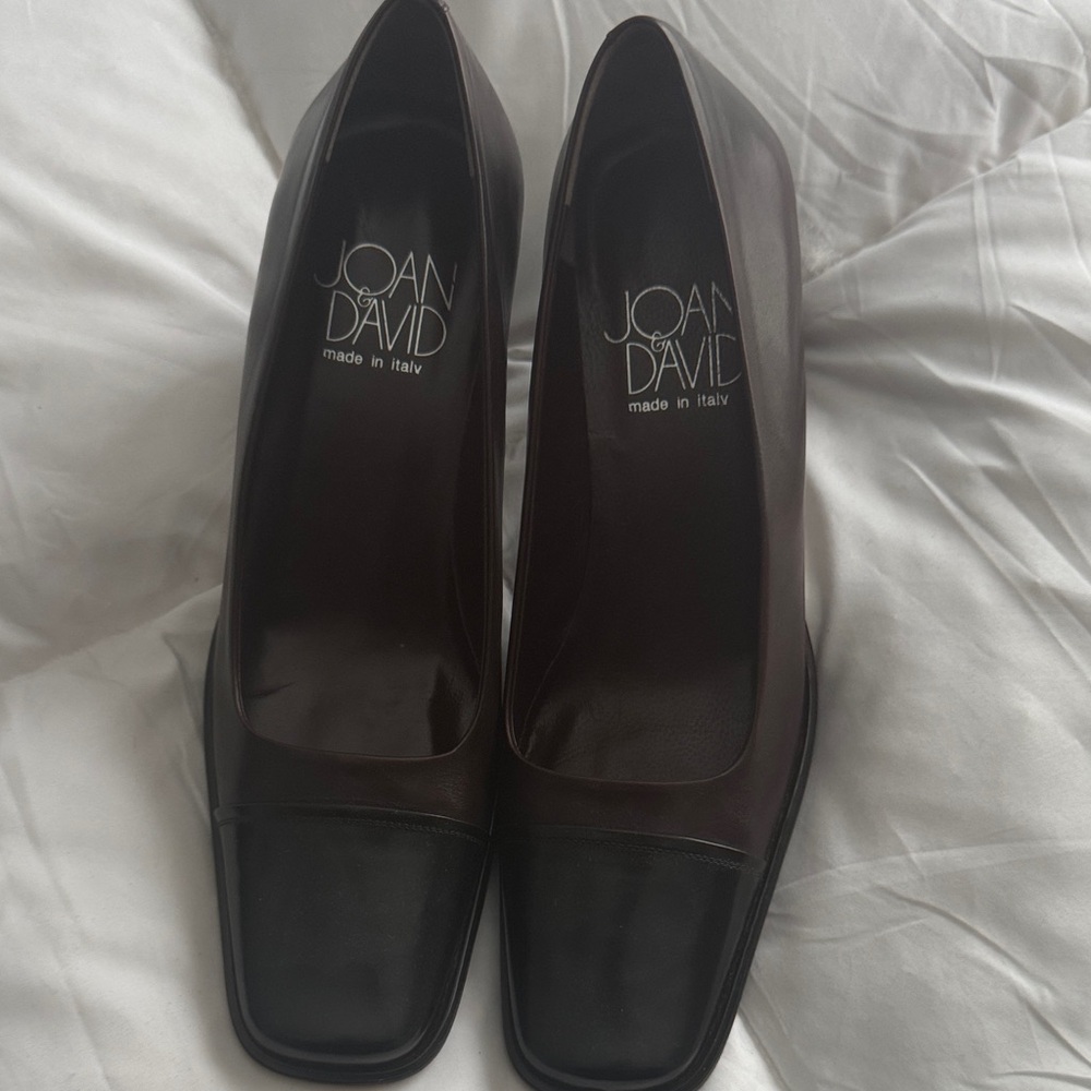 Joan & David Elegant Brown Leather Heels